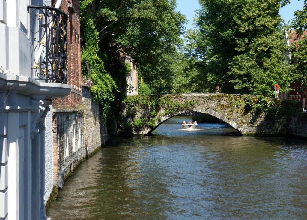 Hotel Logies Graaf Van Vlaanderen à Bruges Extérieur photo